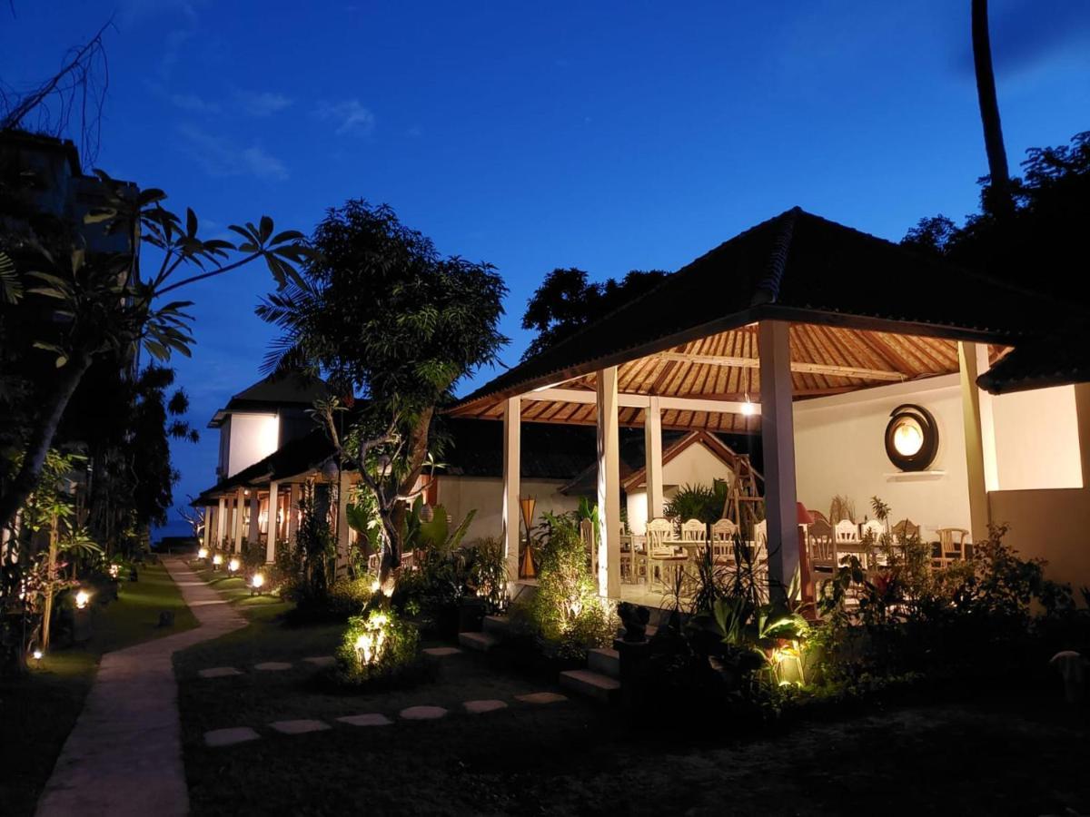 Utama Villas Beach Front Candidasa ภายนอก รูปภาพ
