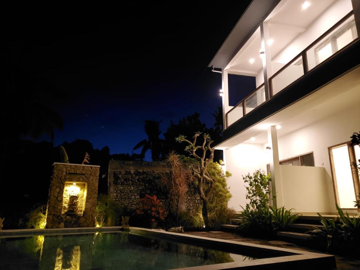 Utama Villas Beach Front Candidasa ภายนอก รูปภาพ