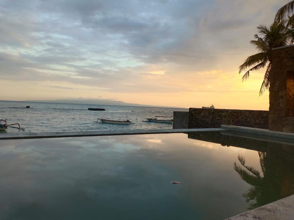 Utama Villas Beach Front Candidasa ภายนอก รูปภาพ