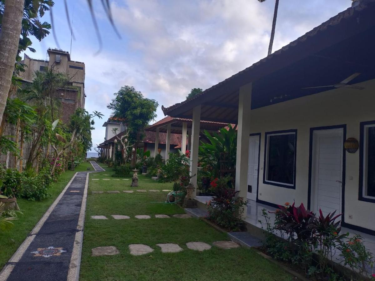 Utama Villas Beach Front Candidasa ภายนอก รูปภาพ