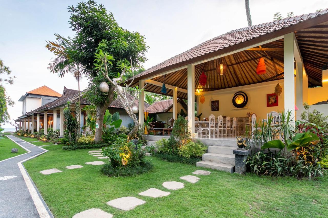 Utama Villas Beach Front Candidasa ภายนอก รูปภาพ