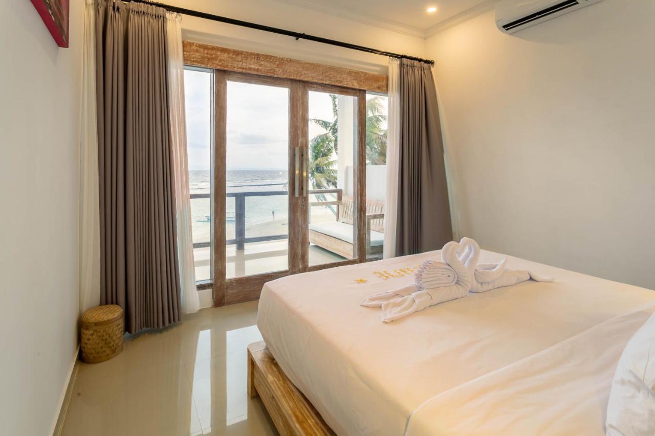 Utama Villas Beach Front Candidasa ภายนอก รูปภาพ